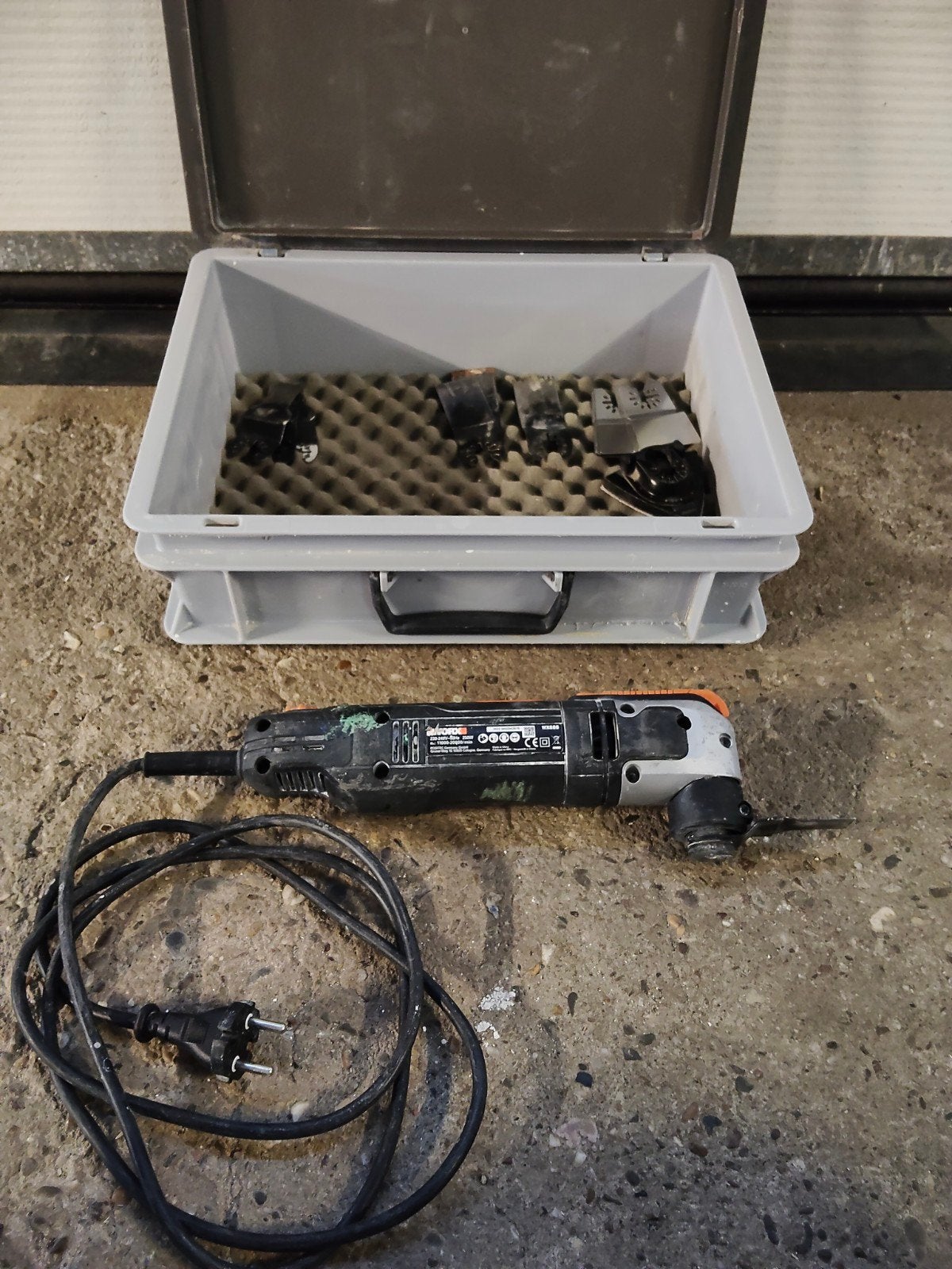 Worx WX686 Multitool 250W met accessoires, Gebruikt, Multitool, Overige merken, Info@positec.com