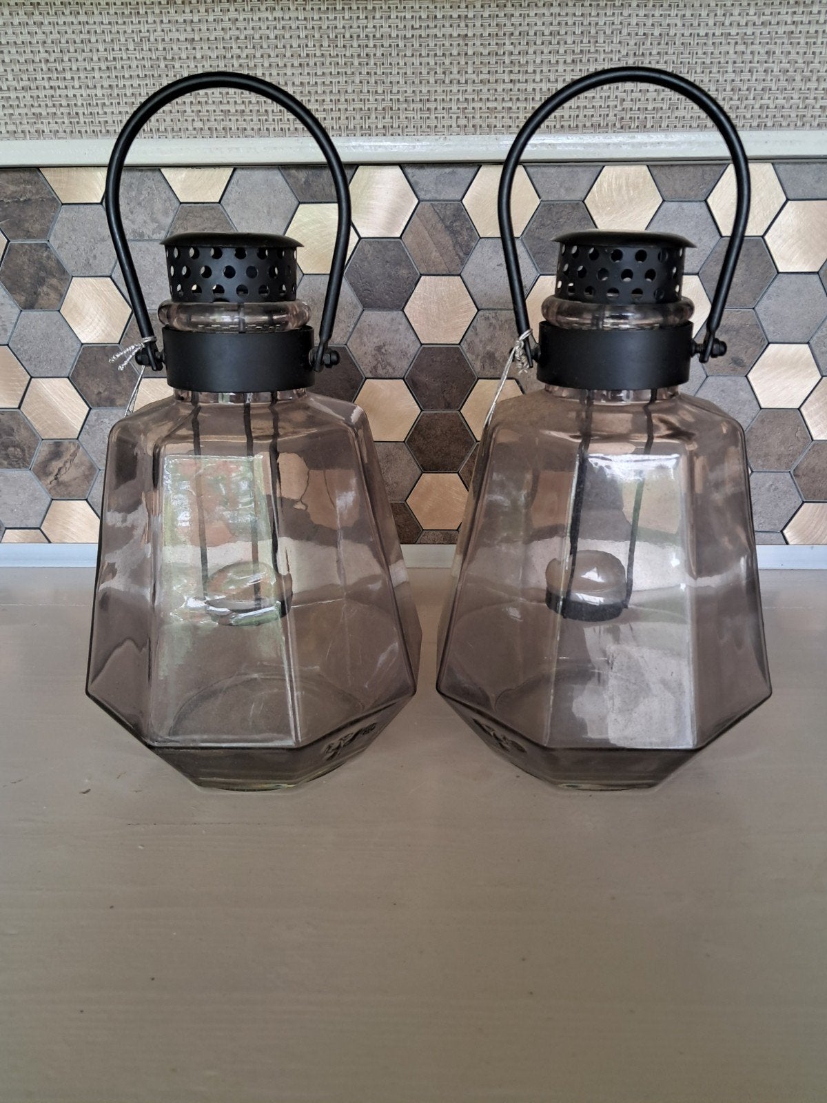 Set van 2 windlichten, grijs glas - Long Island Living, Overige materialen, 25 tot 50 cm, Ophalen of Verzenden, Zo goed als nieuw