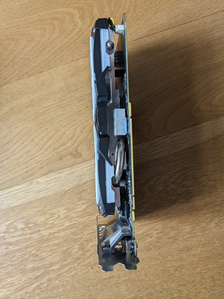 Foto 5 van MSI Radeon RX 470 Armor 4G OC (4GB GDDR5), in originele doos