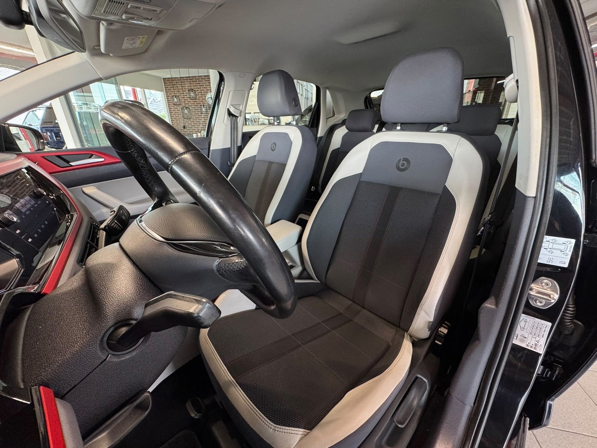 Foto 14 van Volkswagen Polo 1.0 TSI Beats*PDC V+A*Cruise Control*Virtual