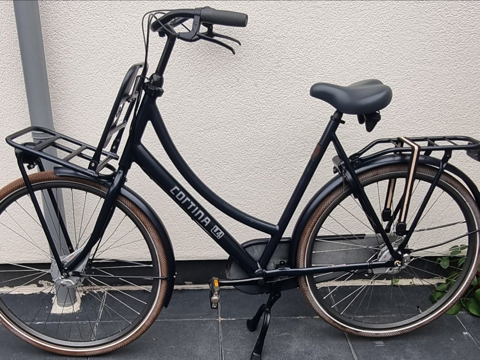 Cortina U4 28 inch - Maat 61 - 3 versnellingen - Handremmen, Velgrem, Versnellingen, 56 cm of meer, Zo goed als nieuw