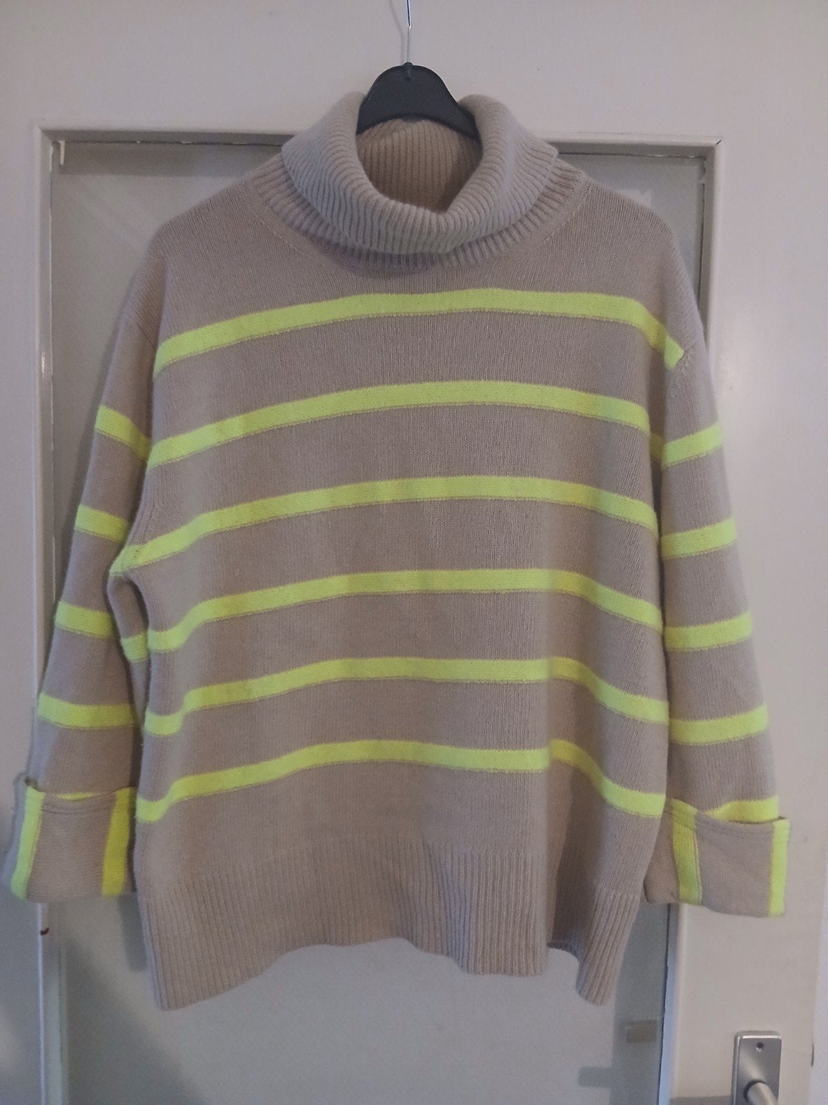 Due Amanti Coltrui Beige met Neon Strepen, Maat 38/40 (M), Beige, Ophalen of Verzenden, Zo goed als nieuw