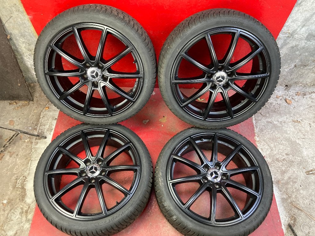Winterbanden Mercedes A klasse 225/40R19 Hankook, 19 inch, Gebruikt, ., Banden en Velgen