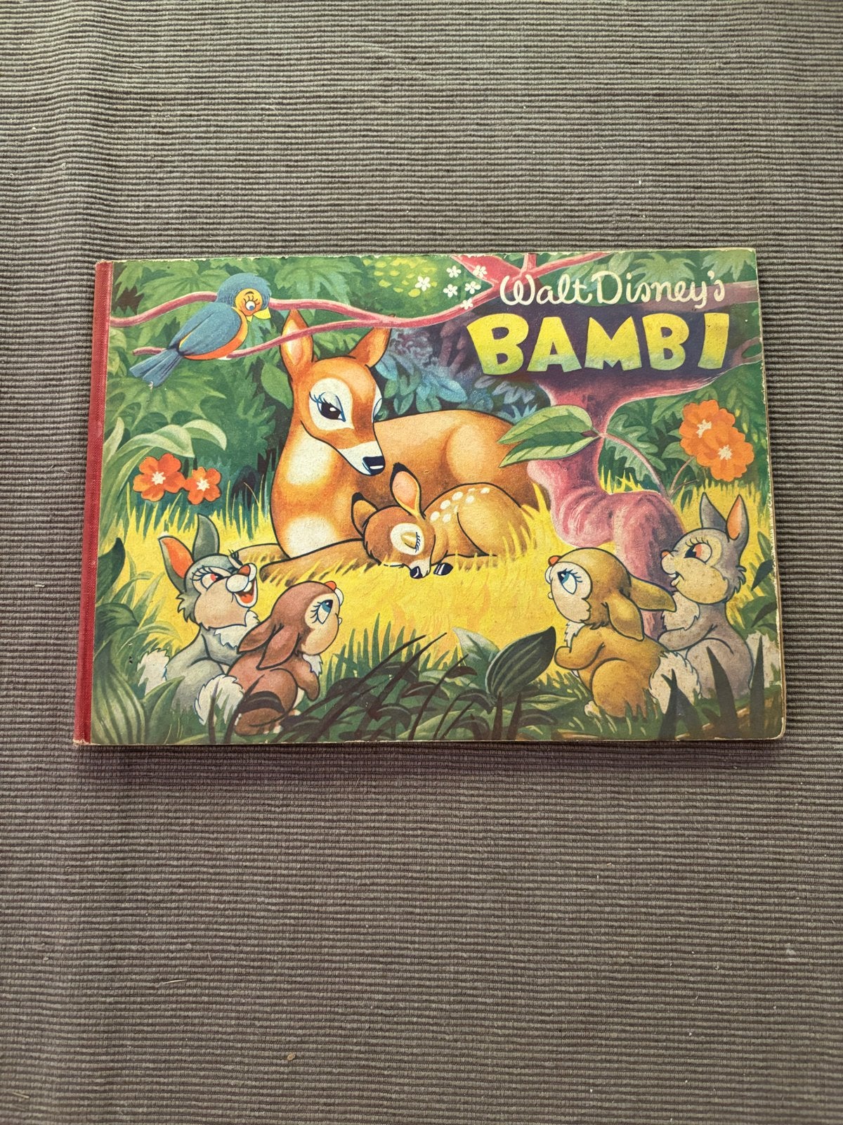 Vintage Walt Disney's Bambi Plaatjesalbum - Margriet, Boeken, Ophalen of Verzenden, Gelezen, Plaatjesalbum