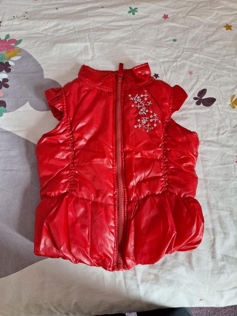 Bodywarmer maat 98-104 als nieuw rood kerst, Ophalen of Verzenden, Zo goed als nieuw, Meisje, Jas