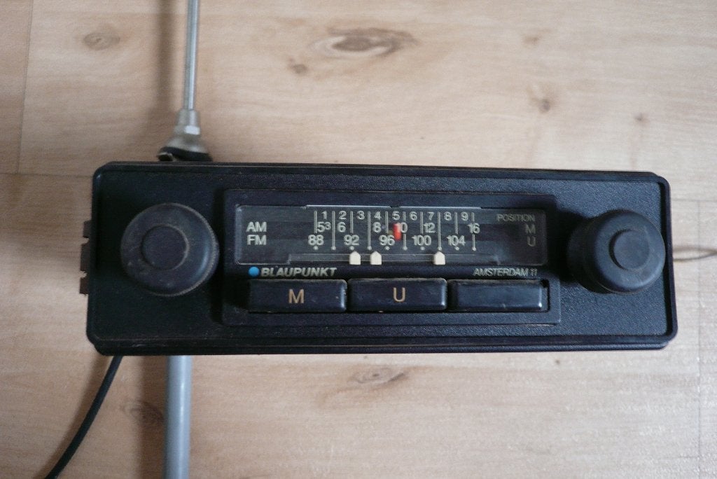 auto radio, Ophalen