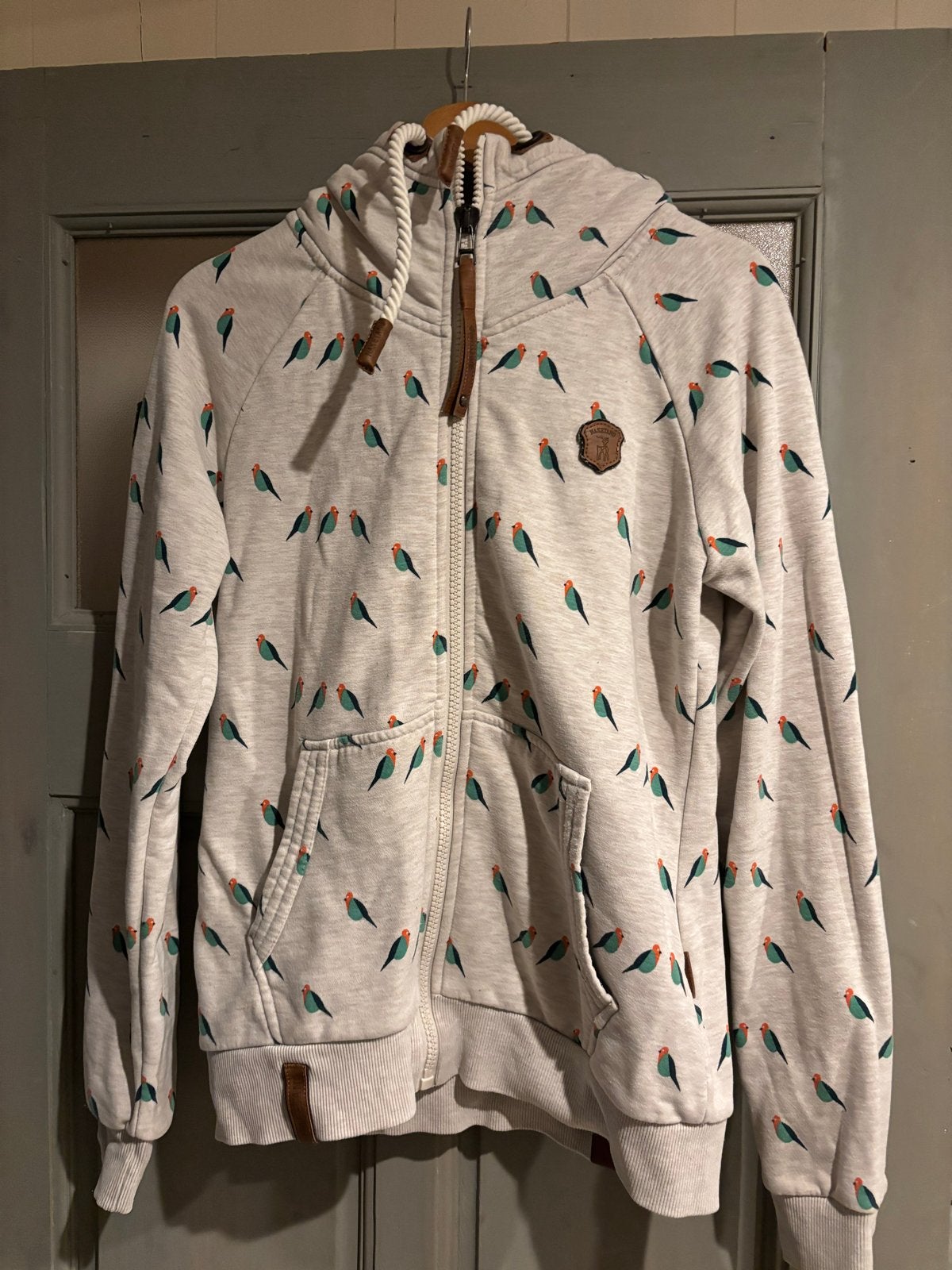 Naketano hoodie met vogeltjesprint - Maat L, Ophalen of Verzenden, Zo goed als nieuw, Maat 42/44 (L), Grijs