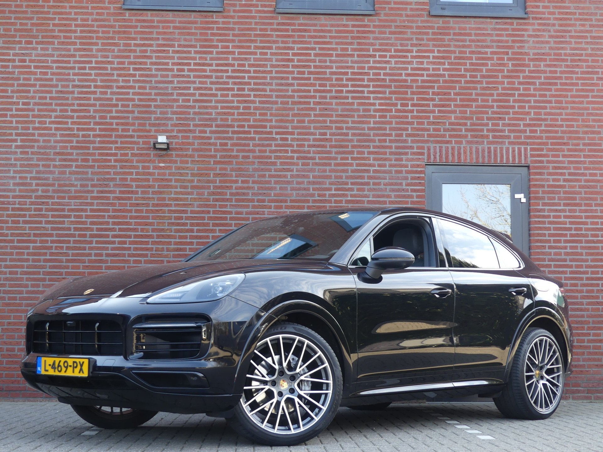 Porsche Cayenne Coupé 3.0 E-Hybrid / Dealer onderhouden, Auto's, Automaat, Cayenne, Gebruikt, Euro 6
