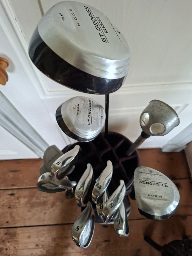 St George compleet: ijzers, driver, houten 3&5, putter & tas, Ophalen of Verzenden, Gebruikt, Tas