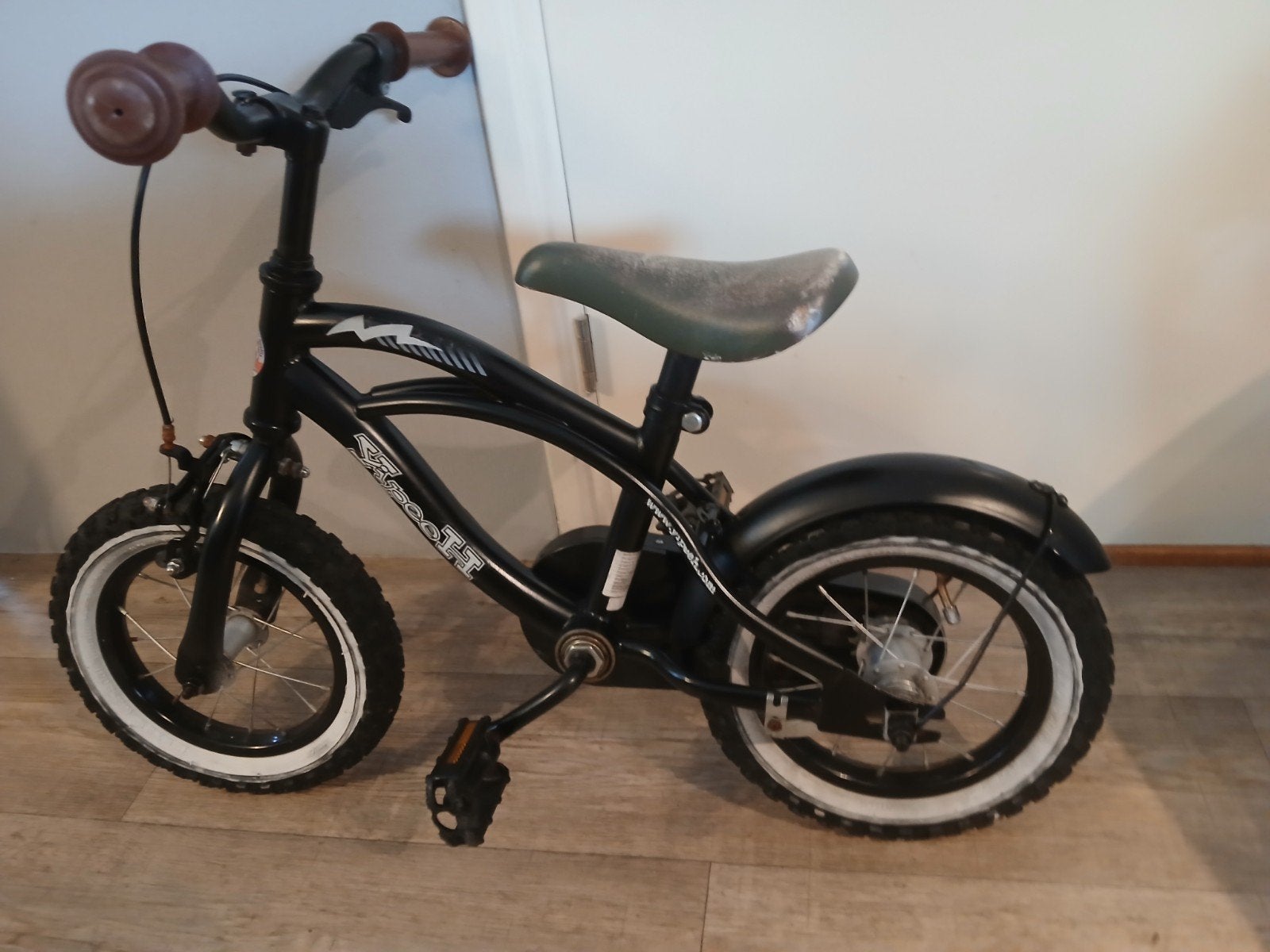 12.5 inch kinderfietsje YIPEEH..Black.cruiser, Fietsen en Brommers, Ophalen of Verzenden