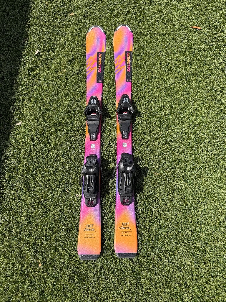Salomon QST junior 120 ski carve 2025 roze oranje paars, Ophalen, 100 tot 140 cm, Salomon, Zo goed als nieuw