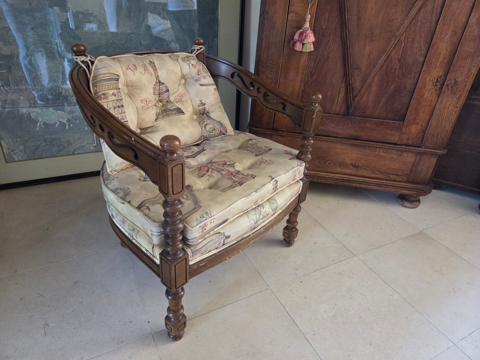 Antieke fauteuil met gedraaide poten en Parijs-print, Ophalen
