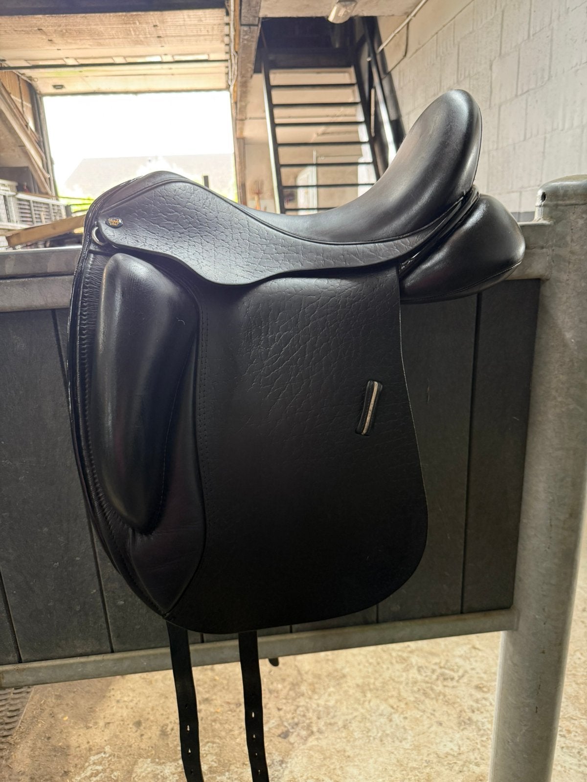 KM custom zadel 17,5 inch MW, Dieren en Toebehoren, Ophalen of Verzenden, Gebruikt, Dressuur