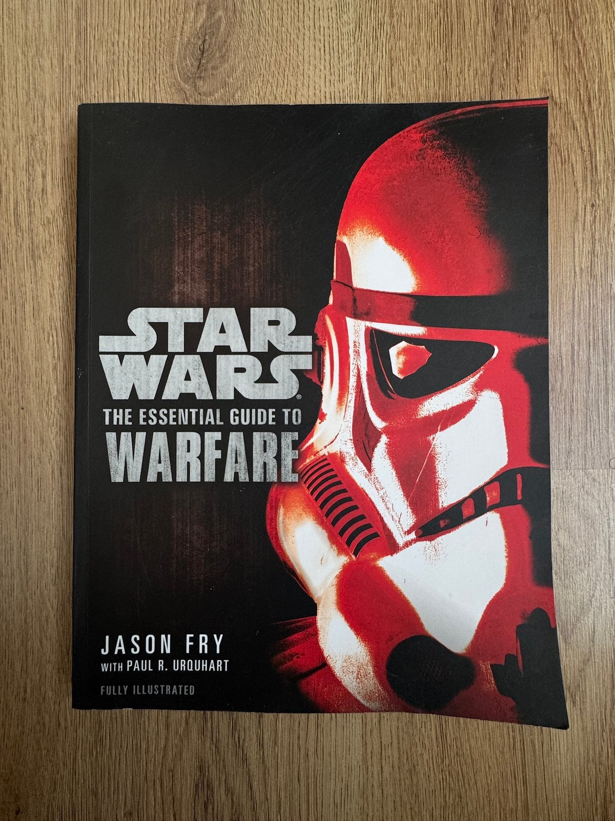 Star Wars - Essential guide to Warfare EN, Verzenden, Zo goed als nieuw, Boek of Poster