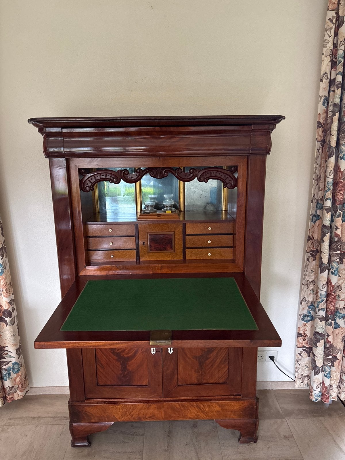 Antiek Mahonie Secretaire met Groen Leren Schrijfblad, Ophalen of Verzenden