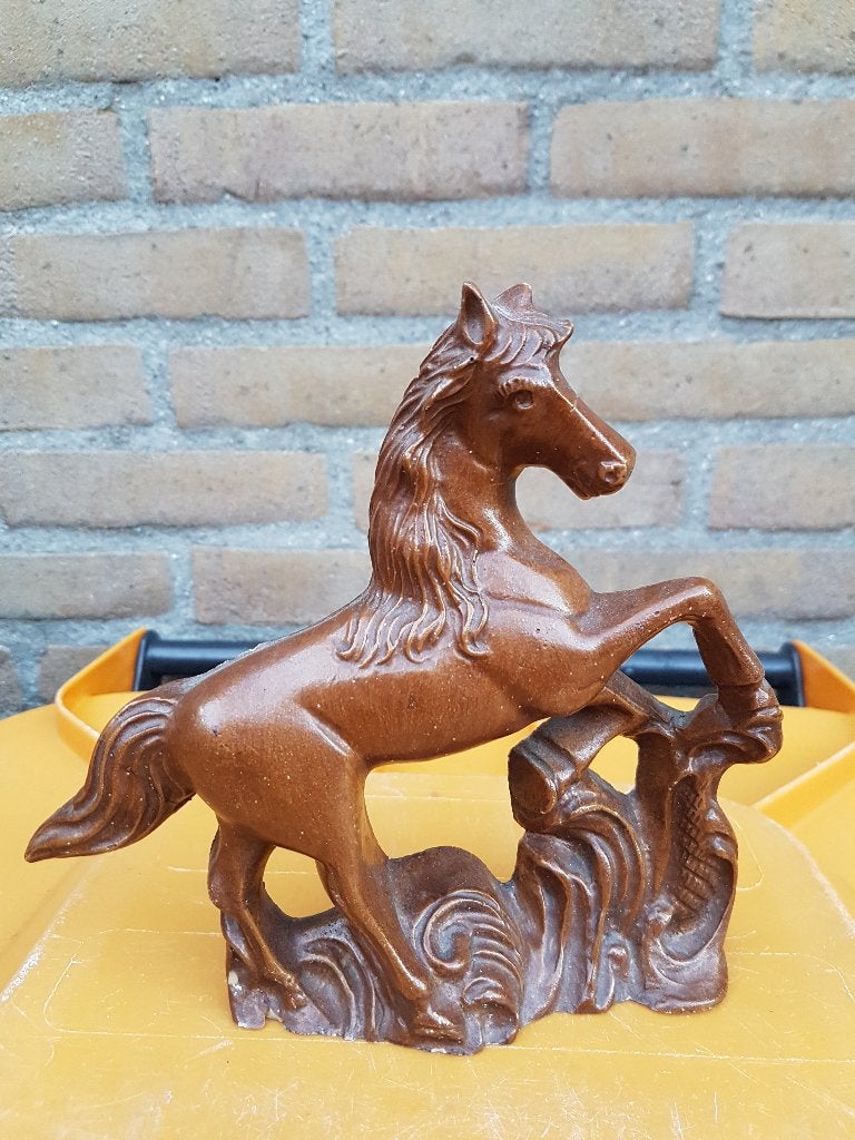 Beeldje paard 18.5x19 cm, Verzamelen, Ophalen of Verzenden, Zo goed als nieuw, Dier