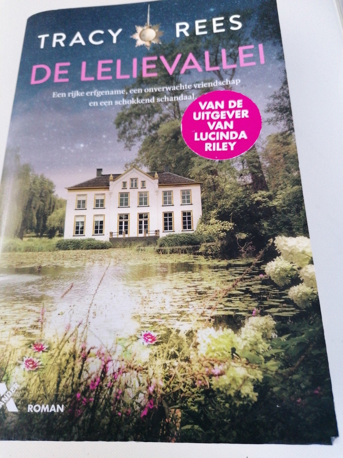 De Lelievallei - Tracy Rees, Ophalen of Verzenden, Gelezen