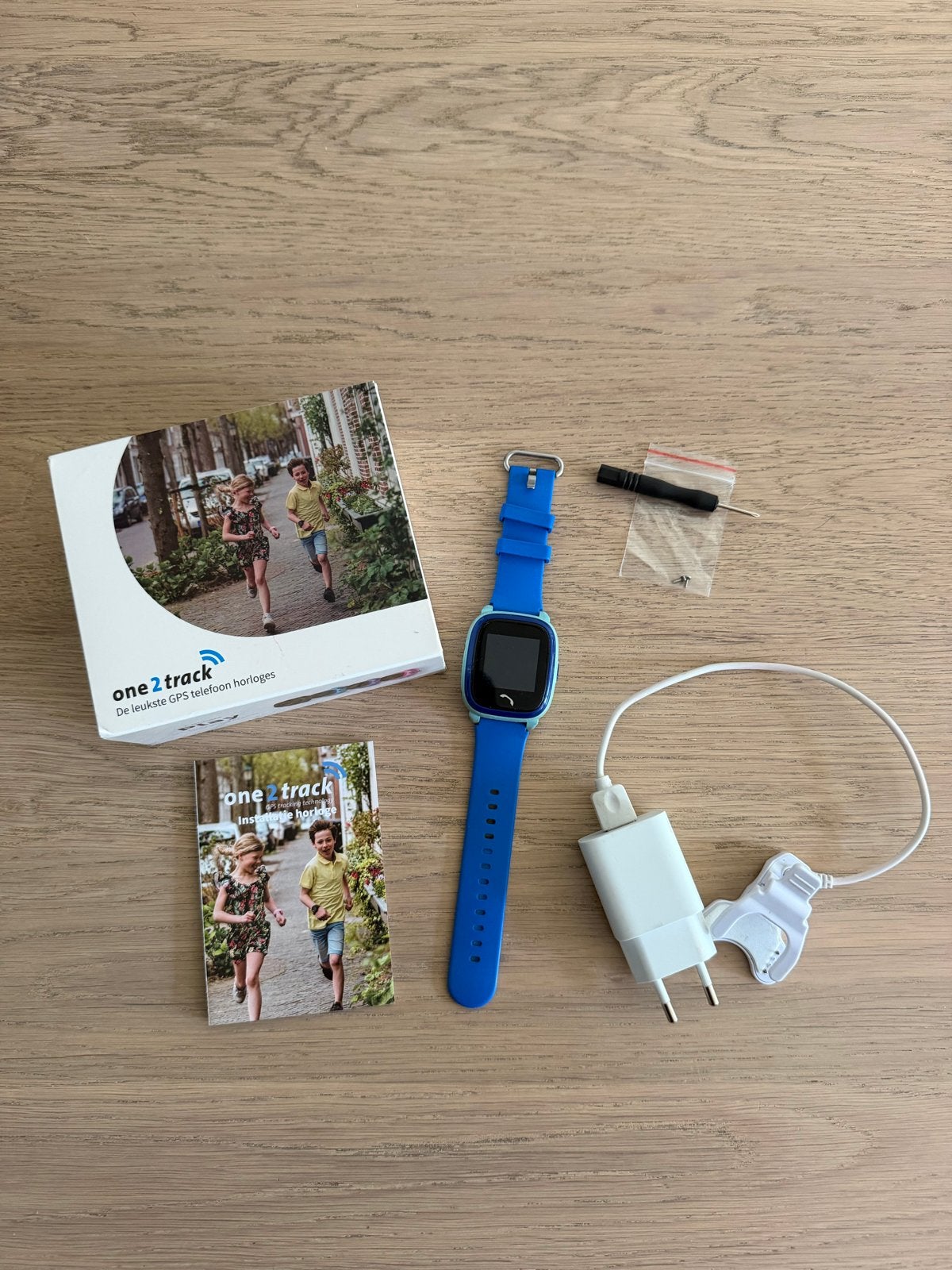 One 2 Track GPS telefoon horloge voor kinderen - Blauw, Ophalen of Verzenden, Zo goed als nieuw, Blauw, Jongen of Meisje