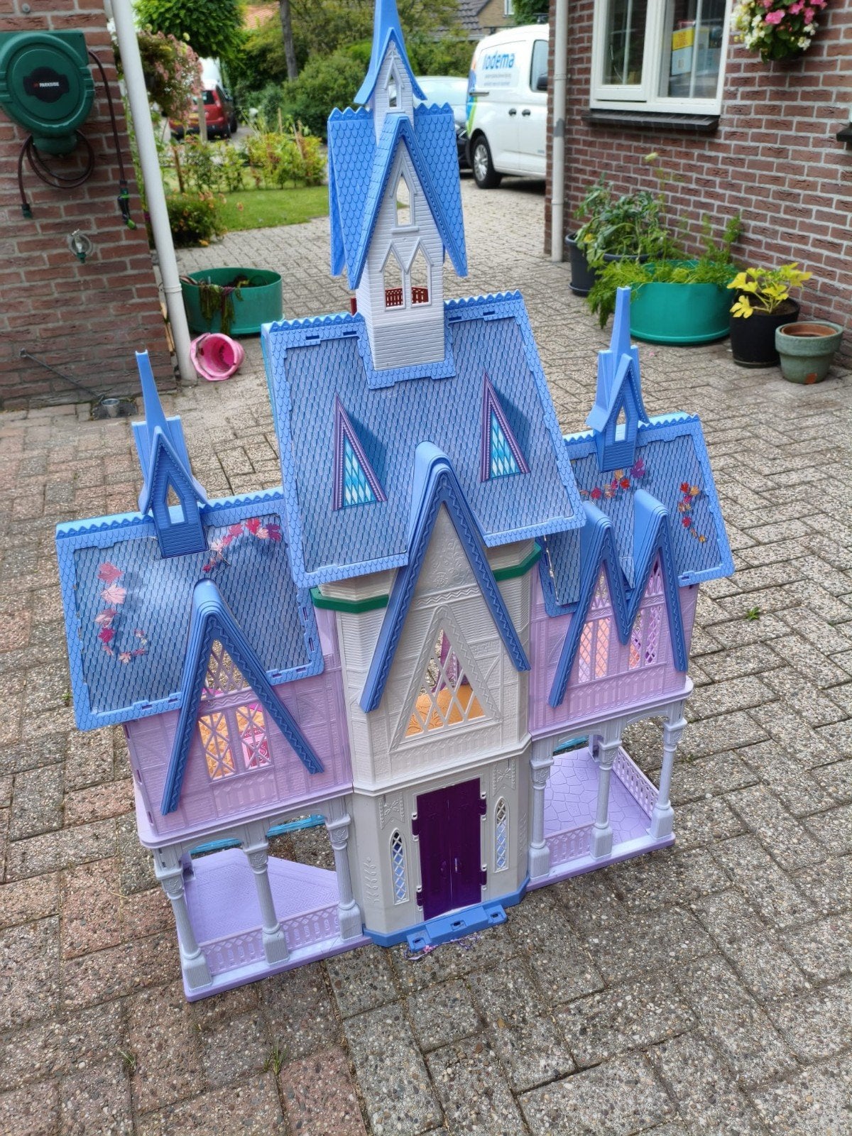 Disney Frozen 2 Elsa's IJskasteel Poppenhuis, Kinderen en Baby's, Speelgoed | Poppenhuizen, Ophalen, Gebruikt, Poppenhuis