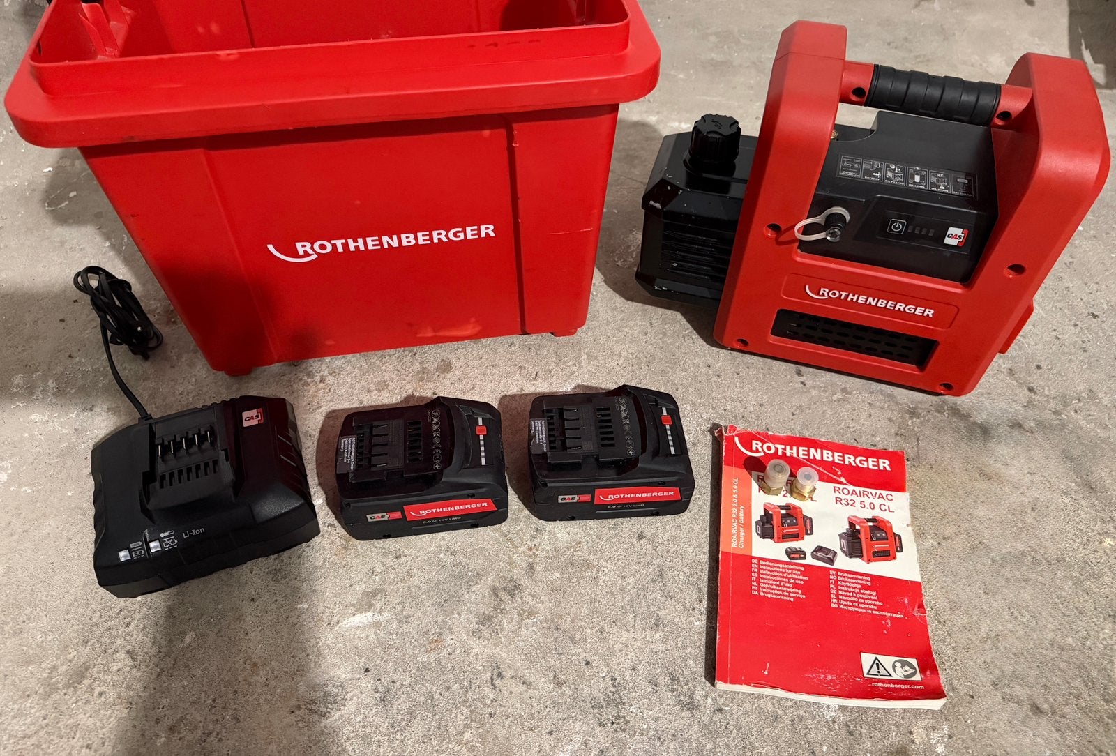Rothenberger ROAIRVAC R32 5.0 CL met 2 Accu’s Vacuümpomp Set, Ophalen of Verzenden, Gebruikt