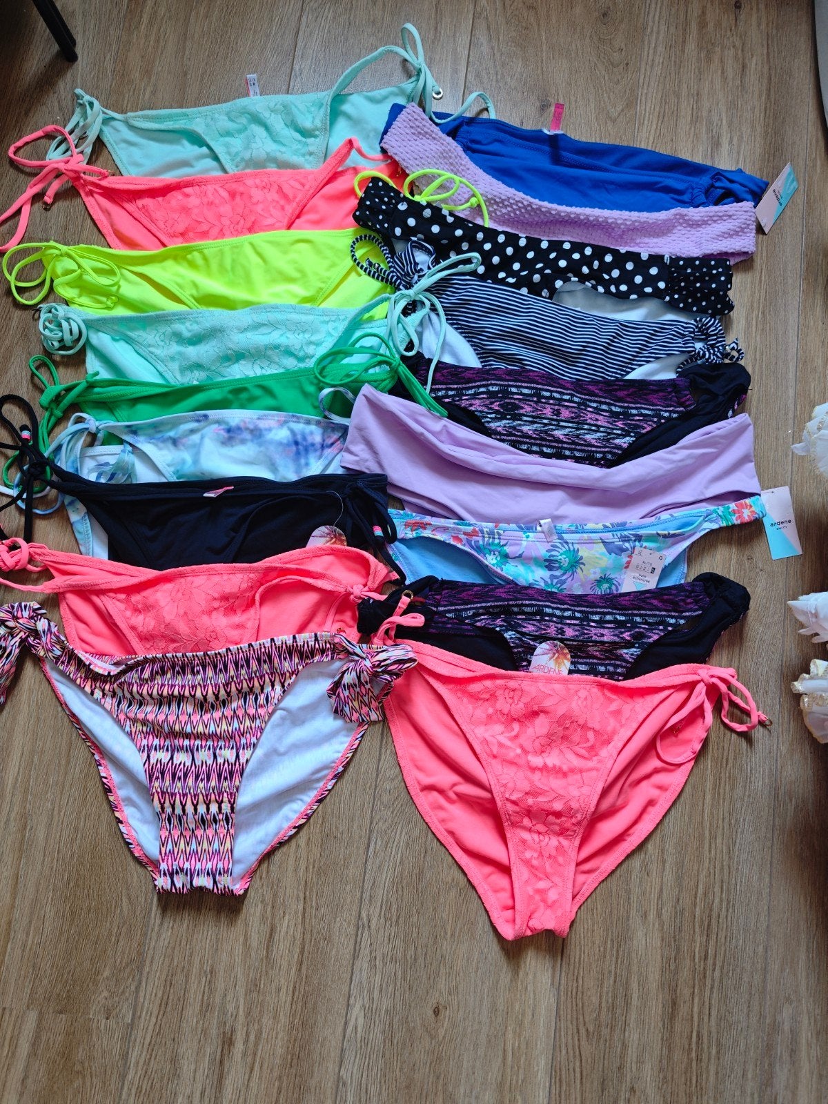 Partij van 18 nieuwe bikini broekjes, Ophalen of Verzenden, Nieuw, Meerkleurig, Bikini