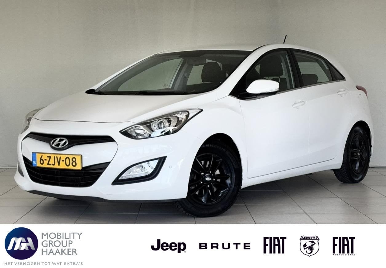 Hyundai i30 1.6 GDI i-Vision | Dealeronderhouden | Achteruit, Euro 5, Gebruikt, 1591 cc, Wit
