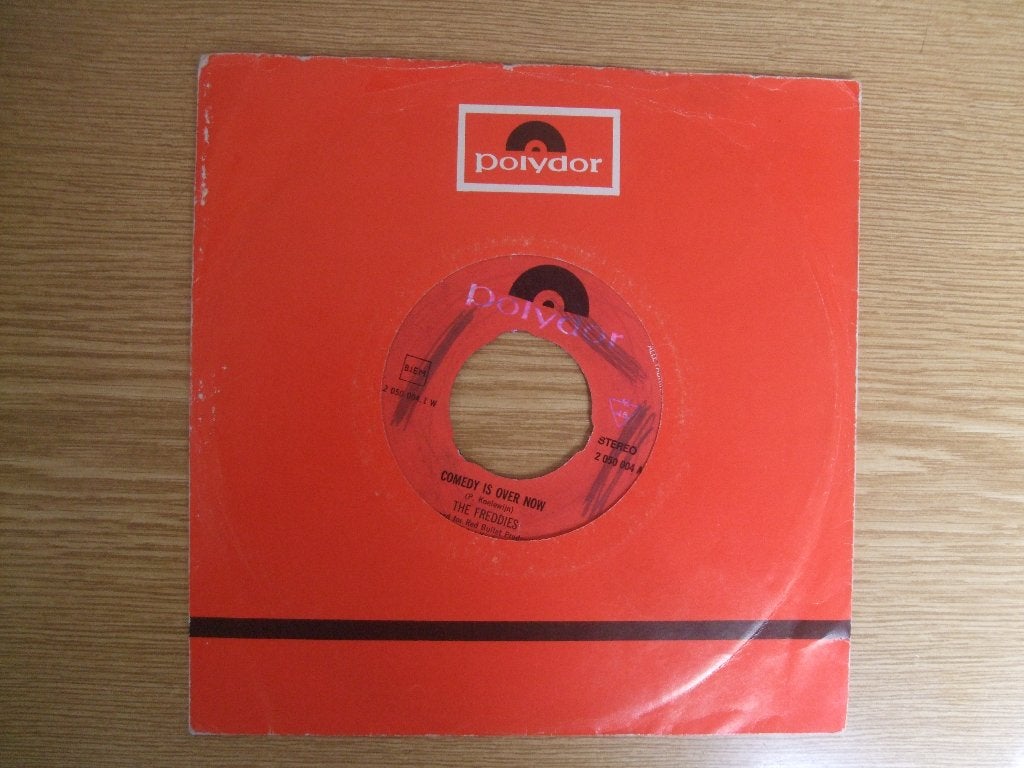 THE FREDDIES    COMEDY IS OVER NOW / HEYA, 7 inch, Single, Ophalen of Verzenden, Pop