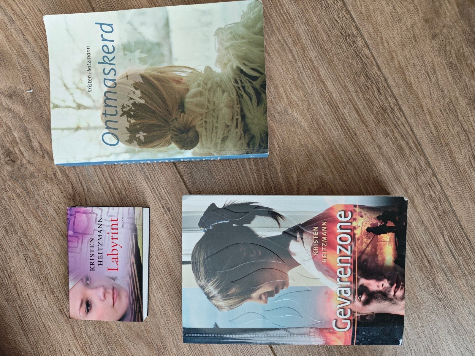 Boeken Kristen Heitzmann: Gevarenzone, Ontmaskerd, Labyrint, Boeken, Ophalen of Verzenden, Gelezen, Kristen Heitzmann, Nederland