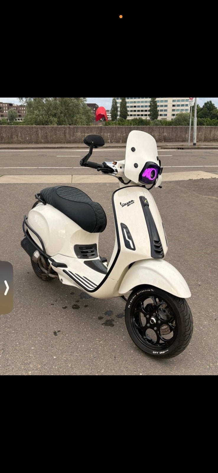 Vespa Sprint 80cc | Loopt 80 km/u | Bouwjaar 2020, Fietsen en Brommers, Ophalen, Zo goed als nieuw, Benzine