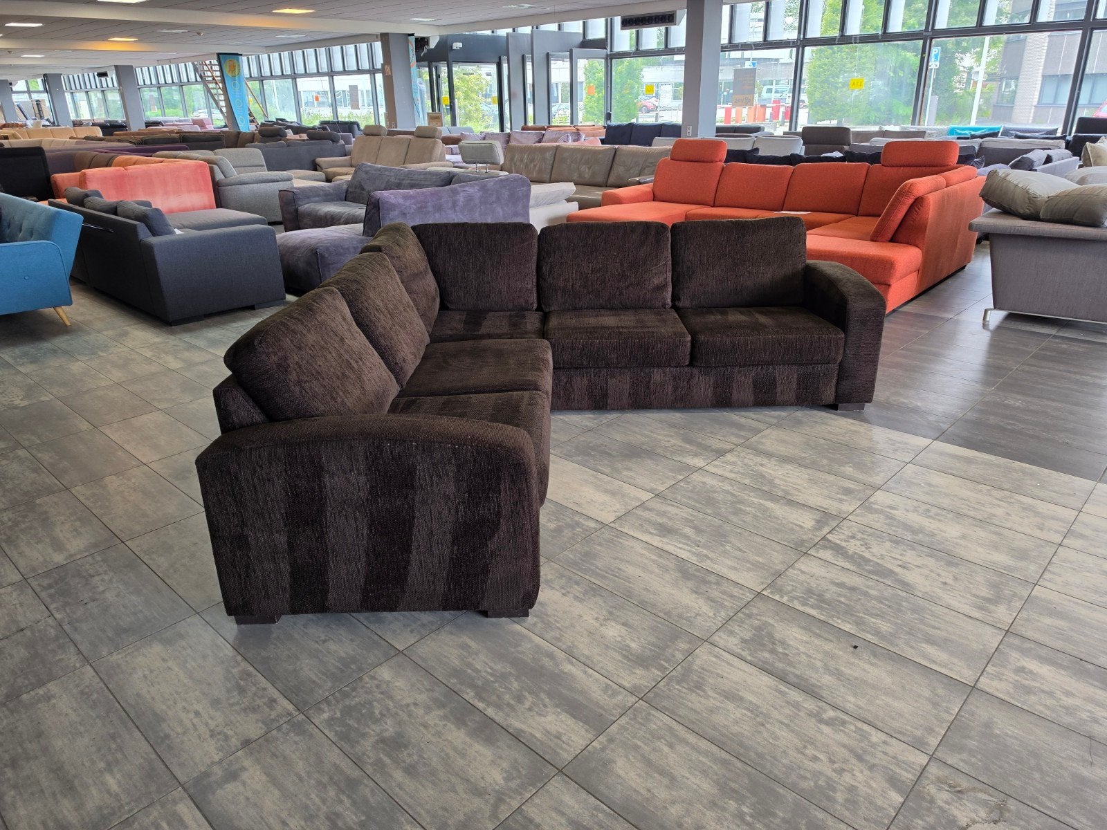 Foto 8 van ✅️️️️️️ GEREINIGD donkerbruin hoekbank 245x245 | BEZORGEN