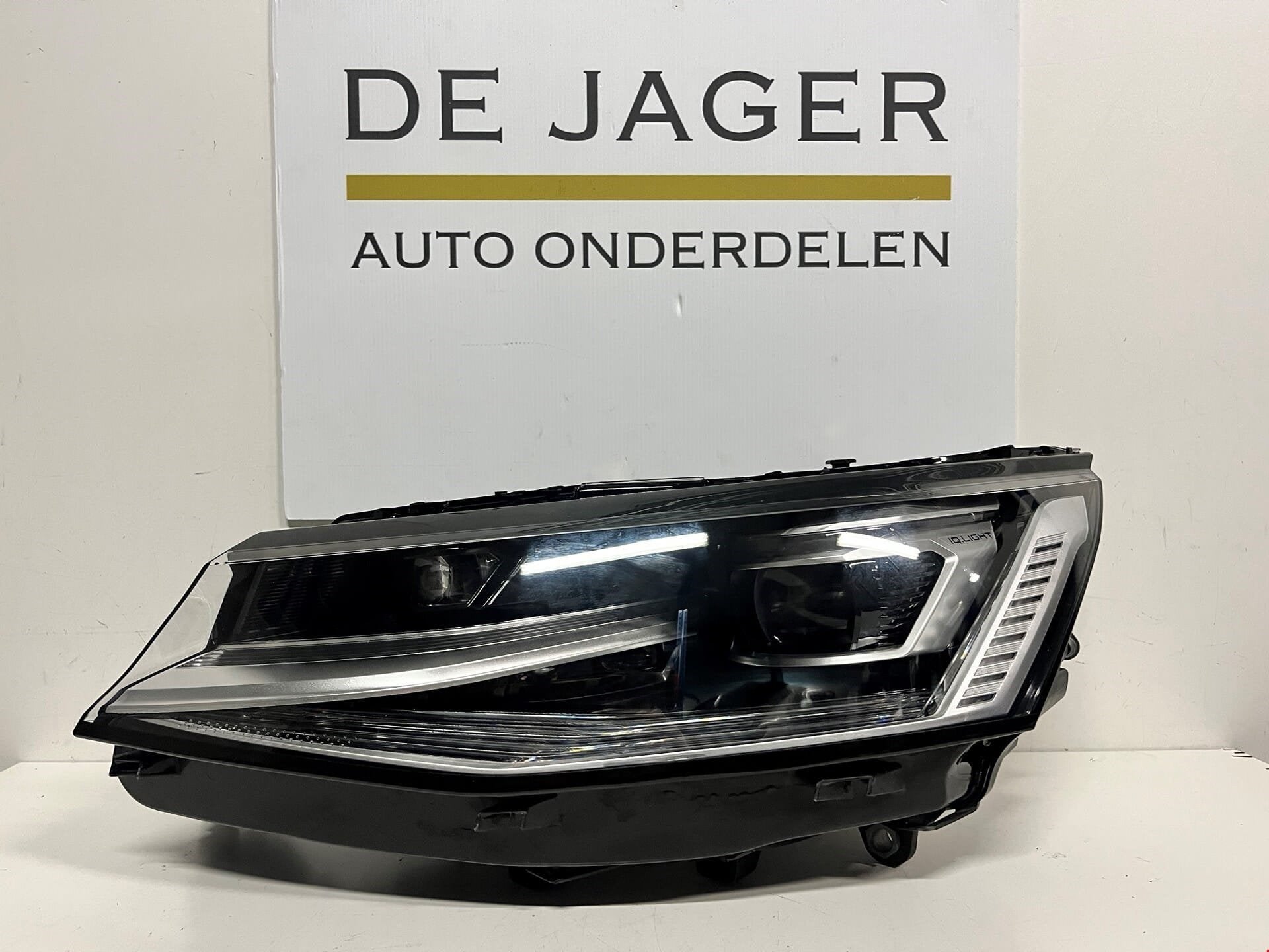 VW TRANSPORTER T7 VOL LED IQ LIGHT KOPLAMP LINKS 7T1941081B, Gebruikt, Volkswagen, Volkswagen AG, Berliner Ring 2
38440  Wolfsburg, DE