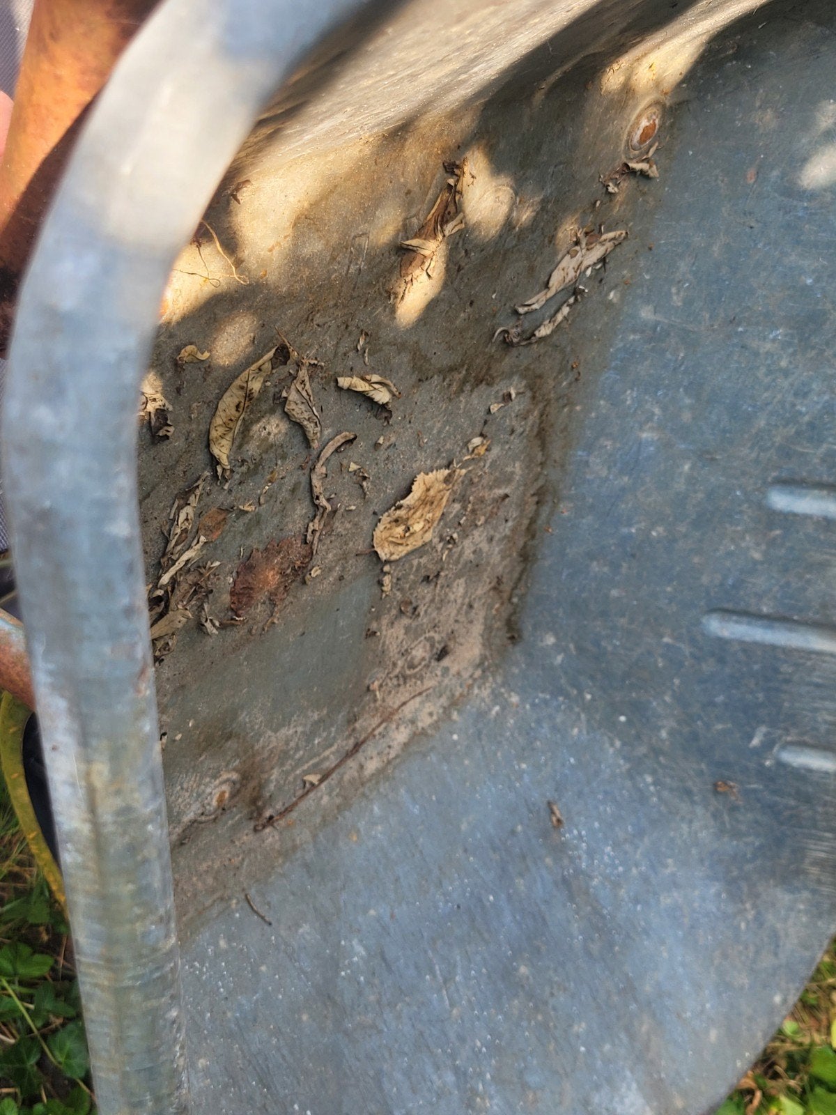 2x gebruikte kruiwagens te koop per stuk 25 euro, Tuin en Terras, Kruiwagens, Gebruikt, Ophalen of Verzenden, Handmatig, Onbekend
