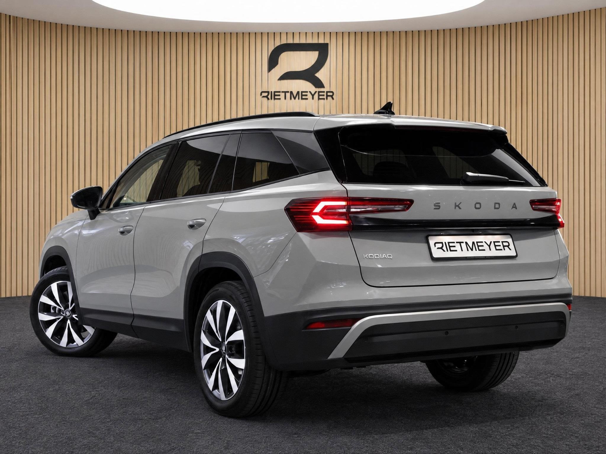 Skoda Kodiaq 1.5 TSI MHEV Business Edition 7p. |Camera |Memo, Auto's, 12 maanden, Stof, Euro 6, 4 cilinders