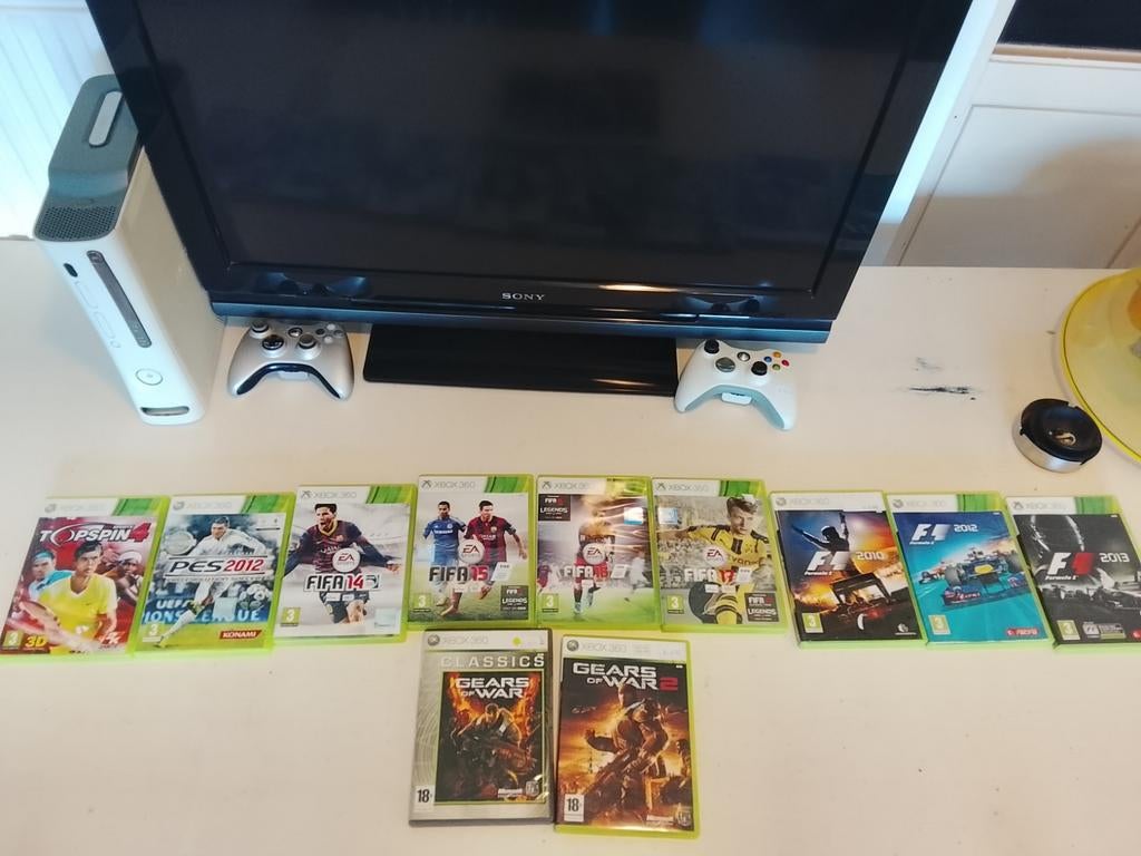 Xbox 360 met 60GB HDD, 2 controllers en 10 games, Ophalen of Verzenden, 60 GB, Gebruikt, Met games