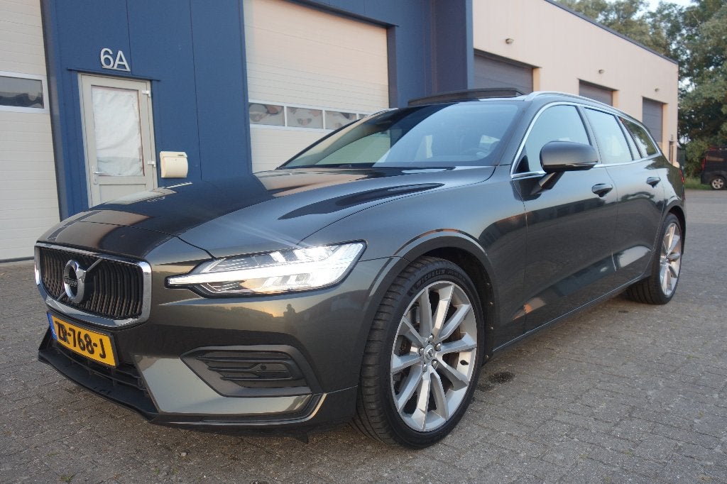 Volvo V60 T4 190pk Geartronic 2019 Grijs, 1800 kg, 1969 cc, 1603 kg, Particulier