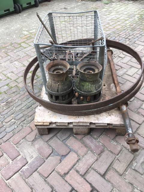 onderdelen oude kar, Ophalen
