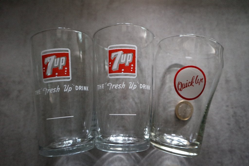 Oude glazen 7UP, Verzamelen, Ophalen of Verzenden, Zo goed als nieuw, Frisdrankglas