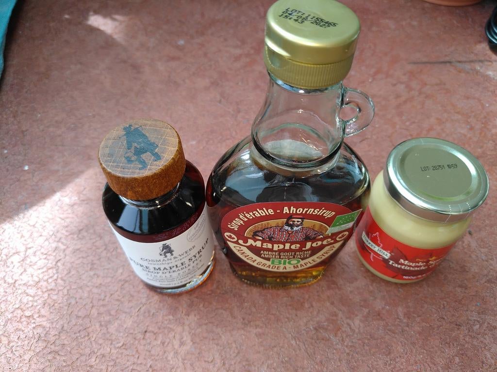 Maple Leaf syroop en spread, Ophalen