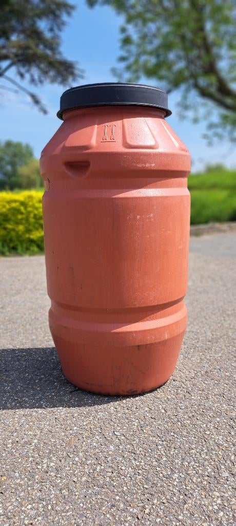 220 liter vat/drum met draaideksel/regenton, EU, Kunststof, Gebruikt, Met kraantje