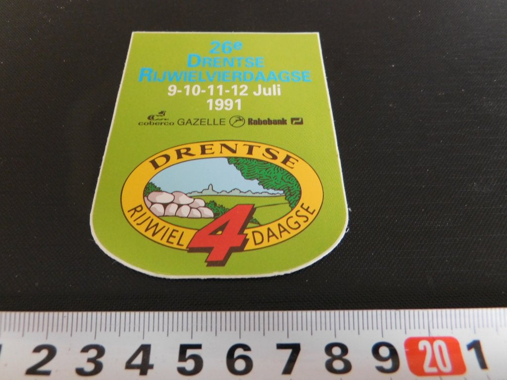 sticker 26e Drentse Rijwiel Vierdaagse 1991 Gazelle Coberco*, Verzamelen, Ophalen of Verzenden, Zo goed als nieuw