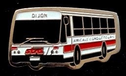 Strn Dyon bus pin, Verzamelen, Verzenden, Nieuw, Transport, Speldje of Pin