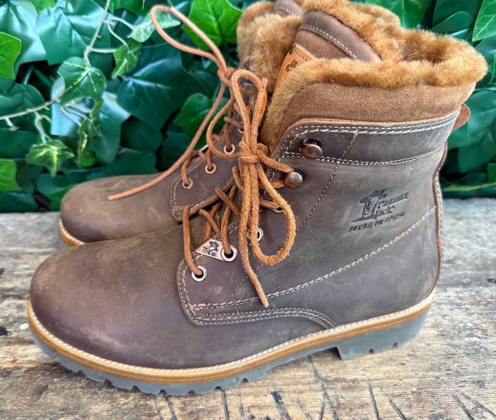 Nieuwe gevoerde veter boots van Panama Jack maat 42, Bruin, Boots, Nieuw, Ophalen of Verzenden