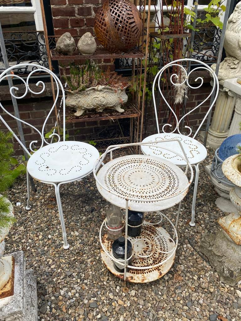 Oude Franse Brocante Witte Metalen Tuinstoeltjes, Ophalen