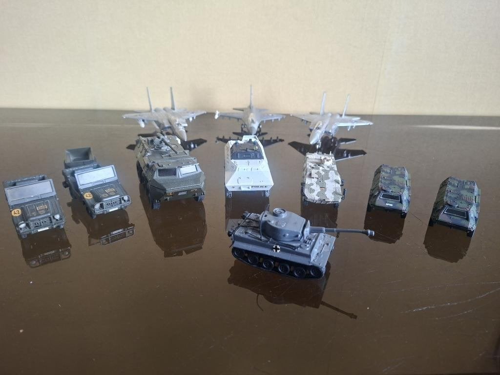 Lot van 11 militaire voertuigen. Diverse merken., Ophalen of Verzenden, Gebruikt, Overige typen, Overige merken