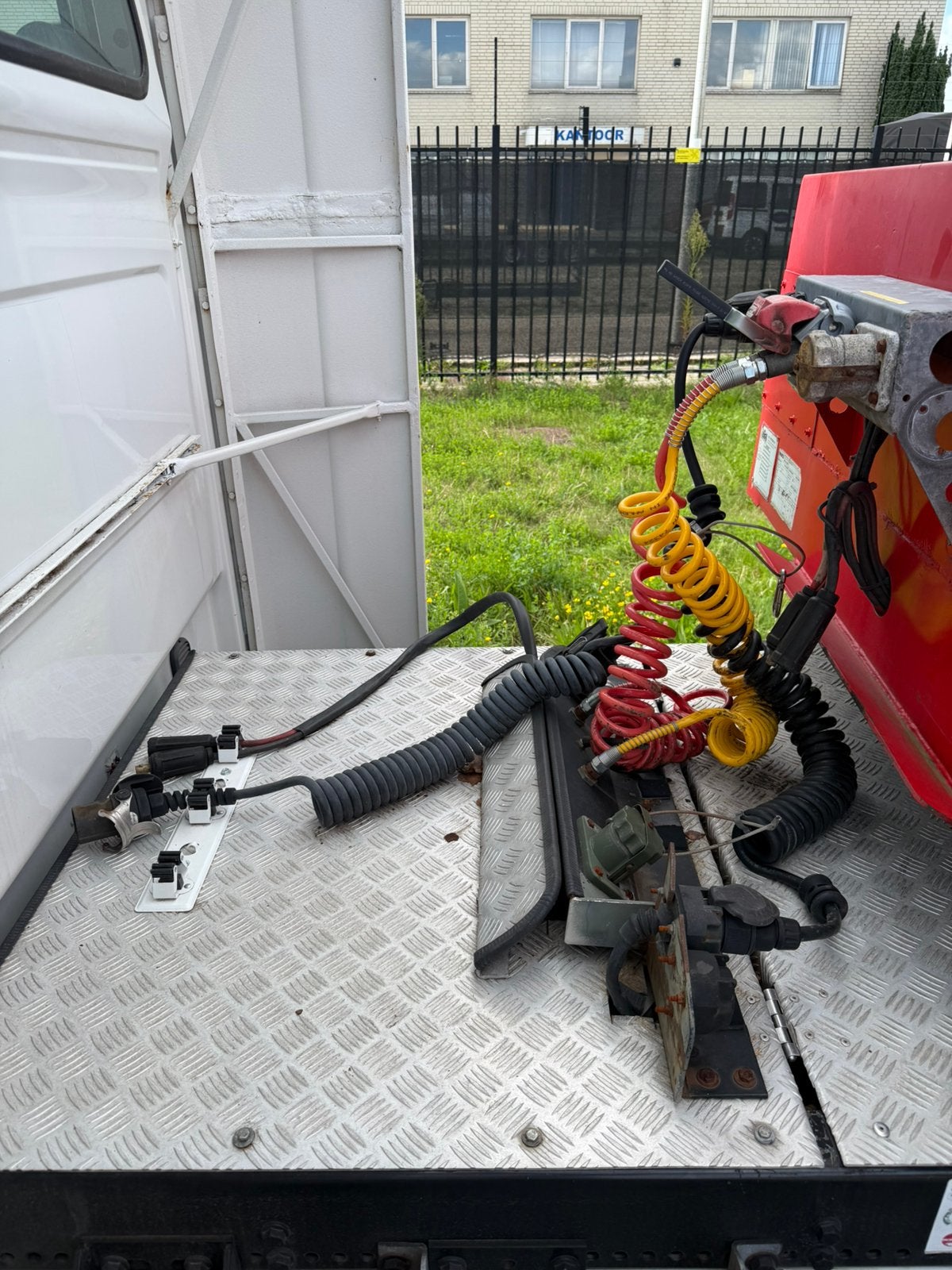 Foto 5 van BE-COMBINATIE | BE-TREKKER | KRAAN | OPRIJPLATEN | MACHINE