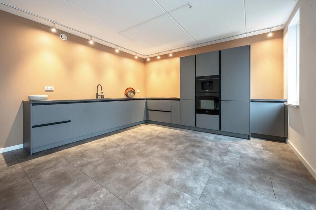 Nobilia Top keuken zgan. Antraciet grijs Incl.apparatuur!!, Hoekkeuken, Ophalen of Verzenden, Zo goed als nieuw, Greeploos