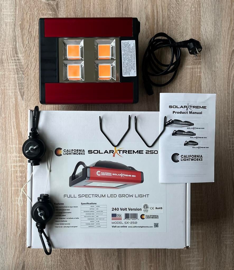 California Lightworks SolarXtreme 250 LED grow lamp, Ophalen, Kweeklamp