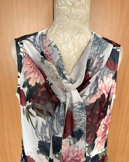 Question? Top maat 44, Kleding | Dames, Overige kleuren, Maat 42/44 (L), Ophalen of Verzenden, Zo goed als nieuw