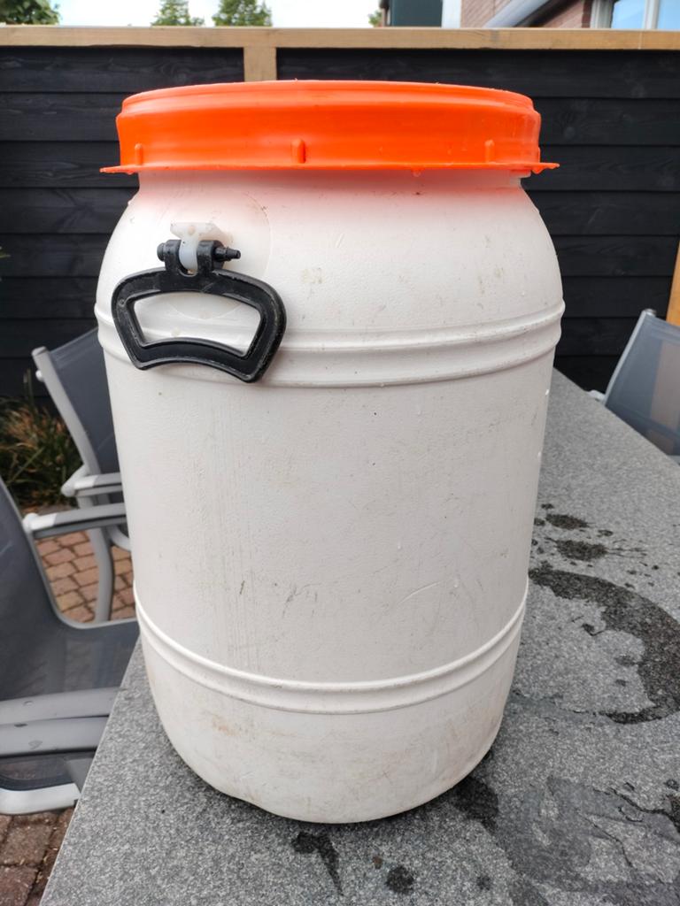 Voorraadton waterdicht met schroefdeksel, Ophalen
