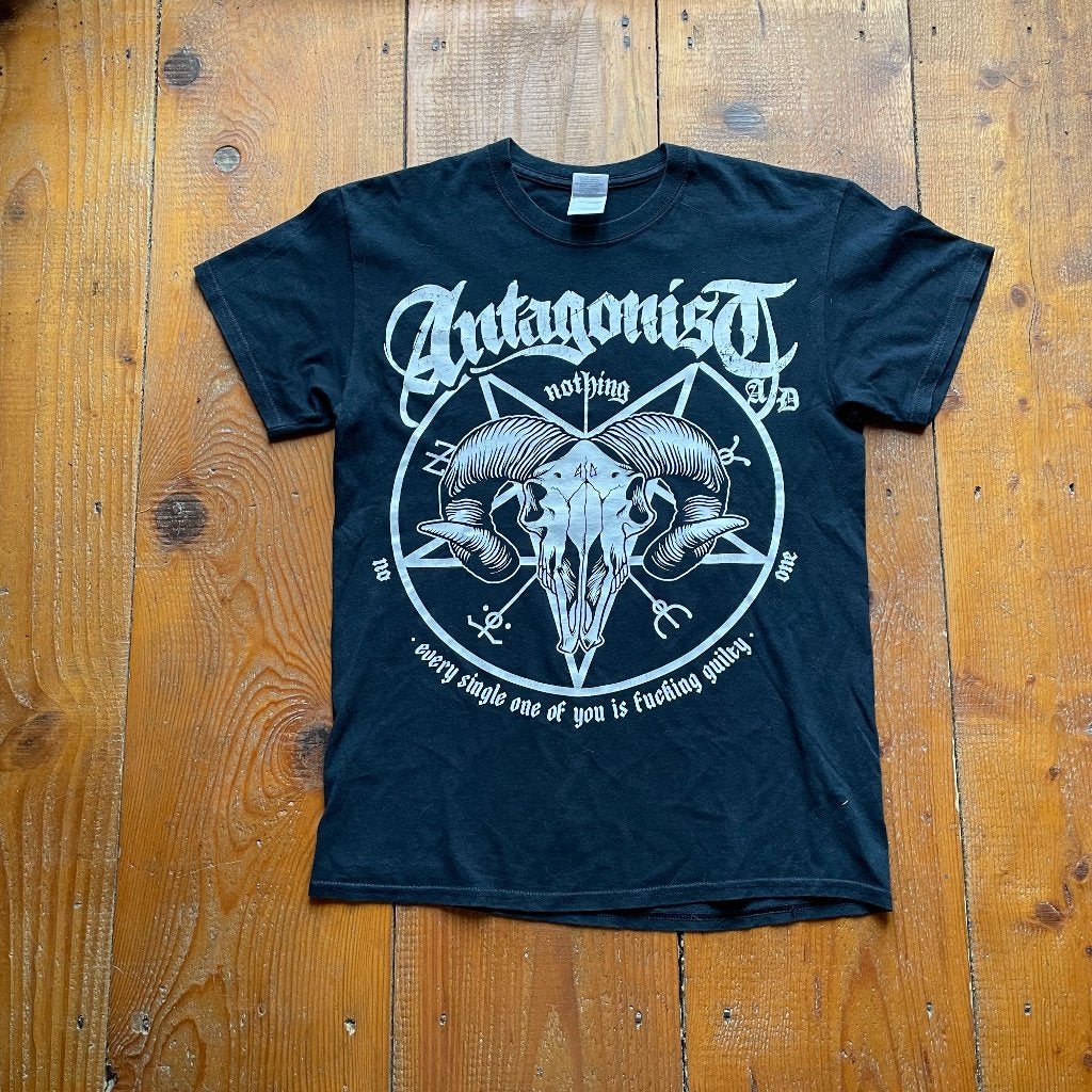 Antagonist A.D. T-shirt Zwart Maat M Gildan A-182, O, O, Gedragen, Gildan